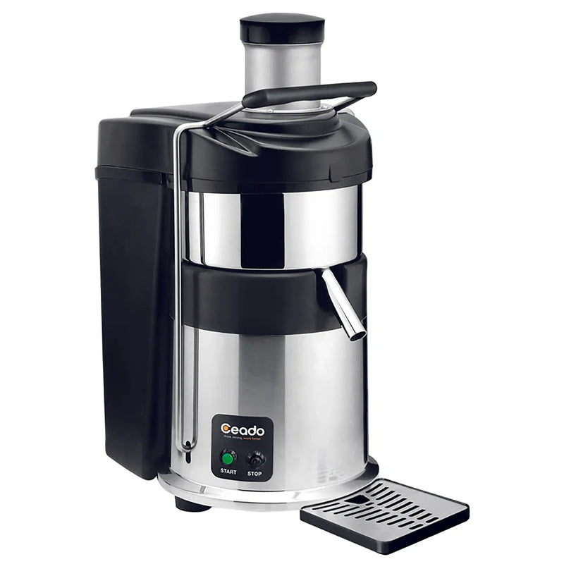 Juicernet ES500 Ceado fruit and vegetable juicer in black and stainless steel with feed tube and drip tray