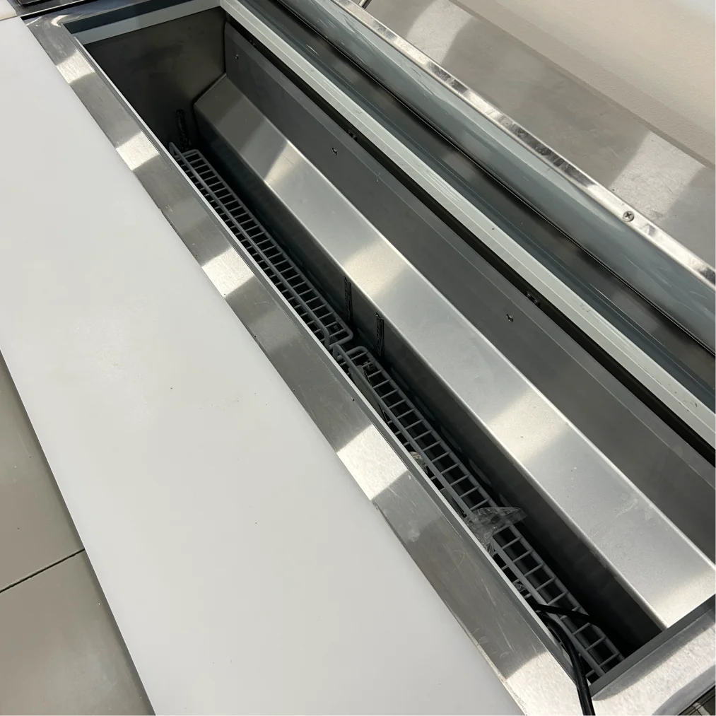 **OPEN BOX** Nordic Air SPT-60-16 Double Door 60" Refrigerated Sandwich Prep Table