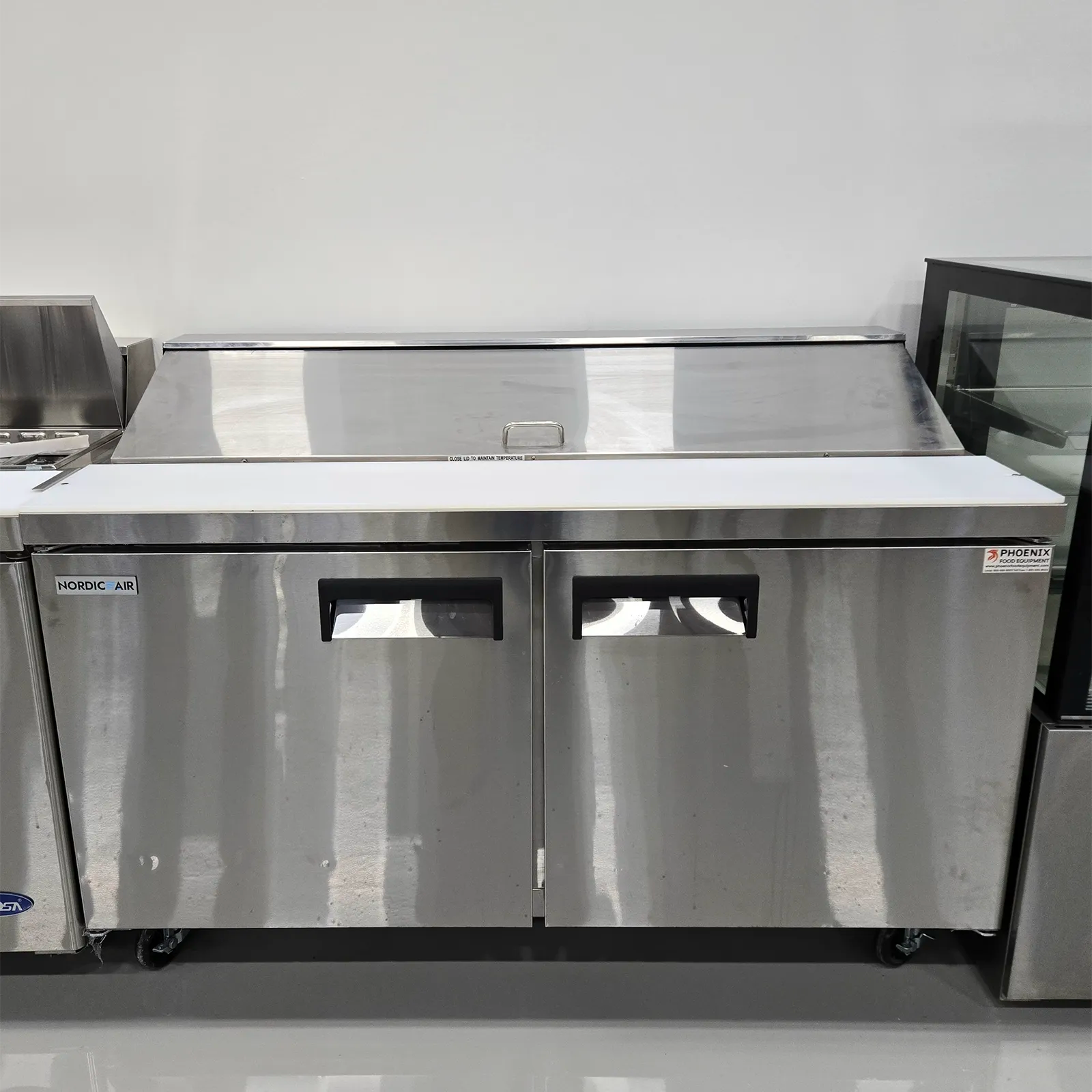 **OPEN BOX** Nordic Air SPT-60-16 Double Door 60" Refrigerated Sandwich Prep Table-Phoenix Food Equipment